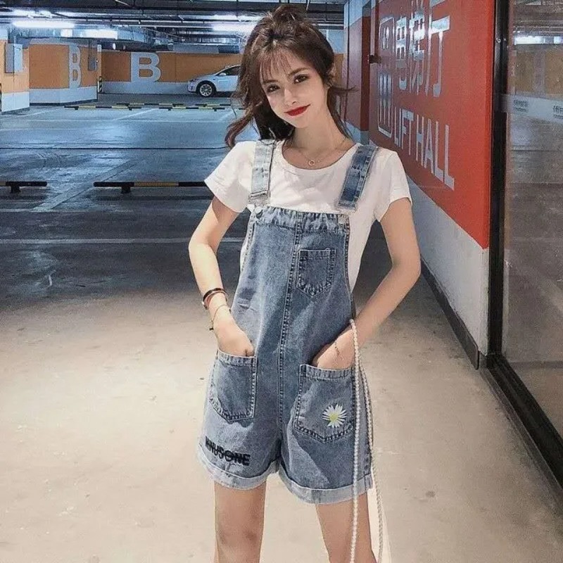 salopette short femme denim détail bretelles