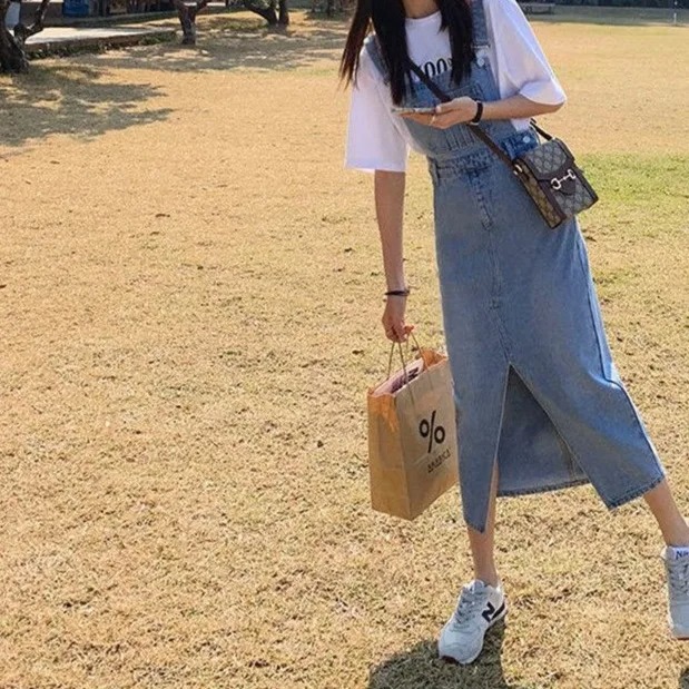 robe salopette en jean longue de face