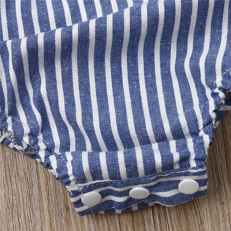 salopette bebe fille ete bleue détail boutons