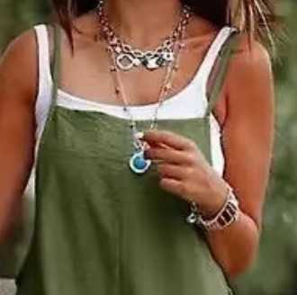 Combinaison et Salopette Femme À Bretelles Fines Et Jambes Larges détail buste