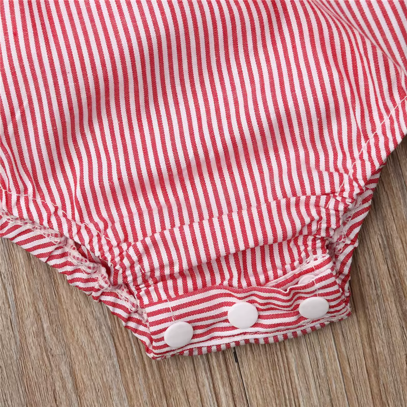salopette bebe fille rouge détail boutons