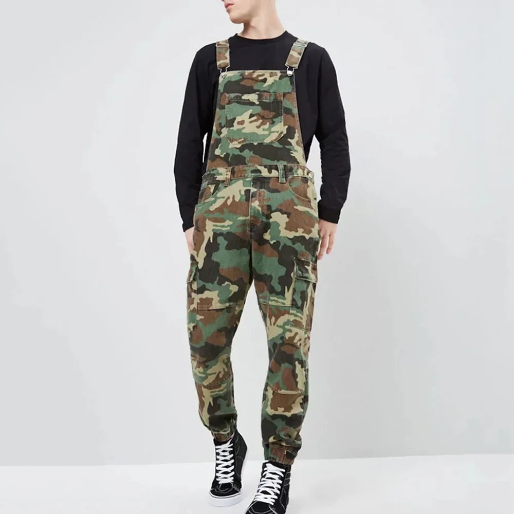 salopette verte homme militaire de profil