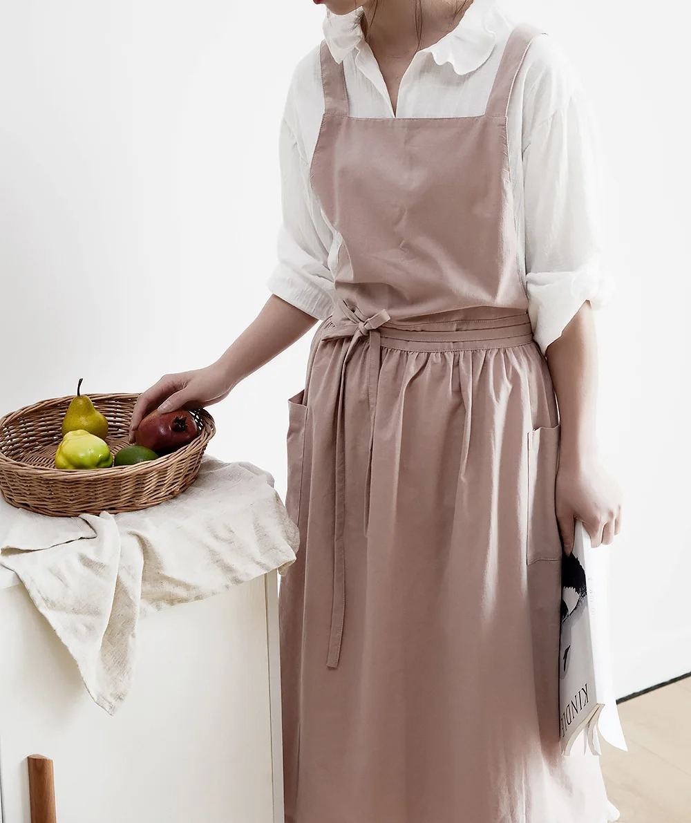 salopette en lin tablier femme rose de face
